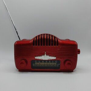 Vintage Tucky Red Transistor Battery Operated AM/FM Radio